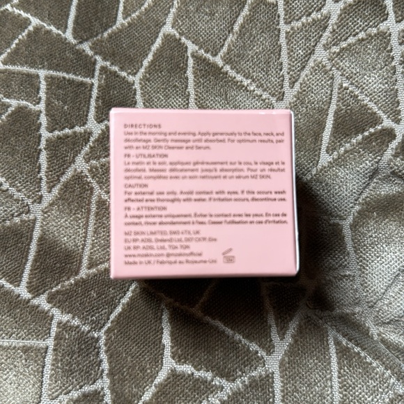 Mz skin by dr. Maryam zamani calming moisturizer. - Picture 4 of 6